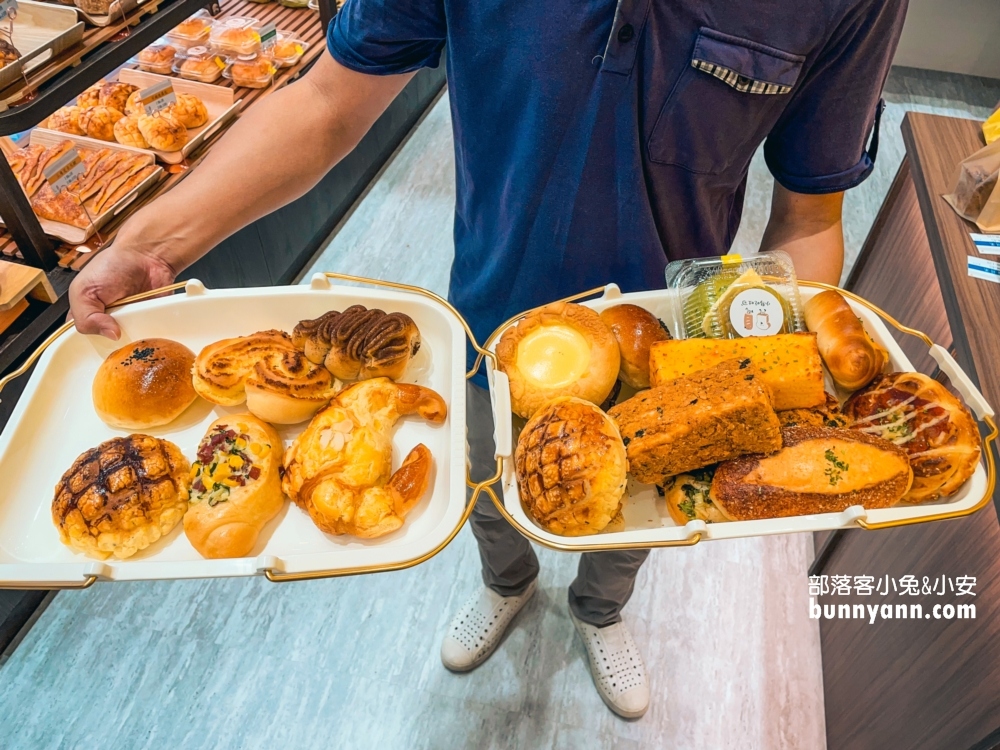 小鳥吃吐司》桃園大有小鳥家，平價麵包天花板，最便宜3個100元