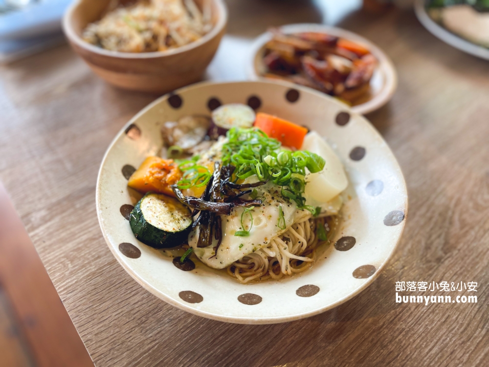 宜蘭美食餐廳「蘭波LanPO」介紹，在超美玻璃屋喝咖啡約會