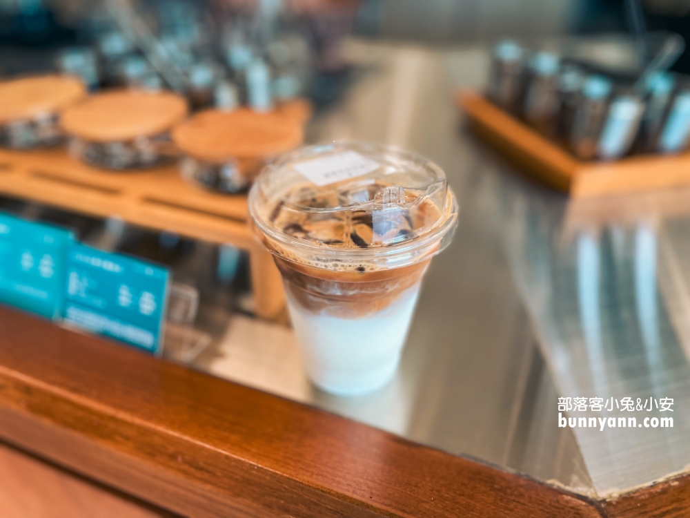 埔里景點推薦》台灣惠蓀咖啡品牌館，入館咖啡美味試飲超棒的。