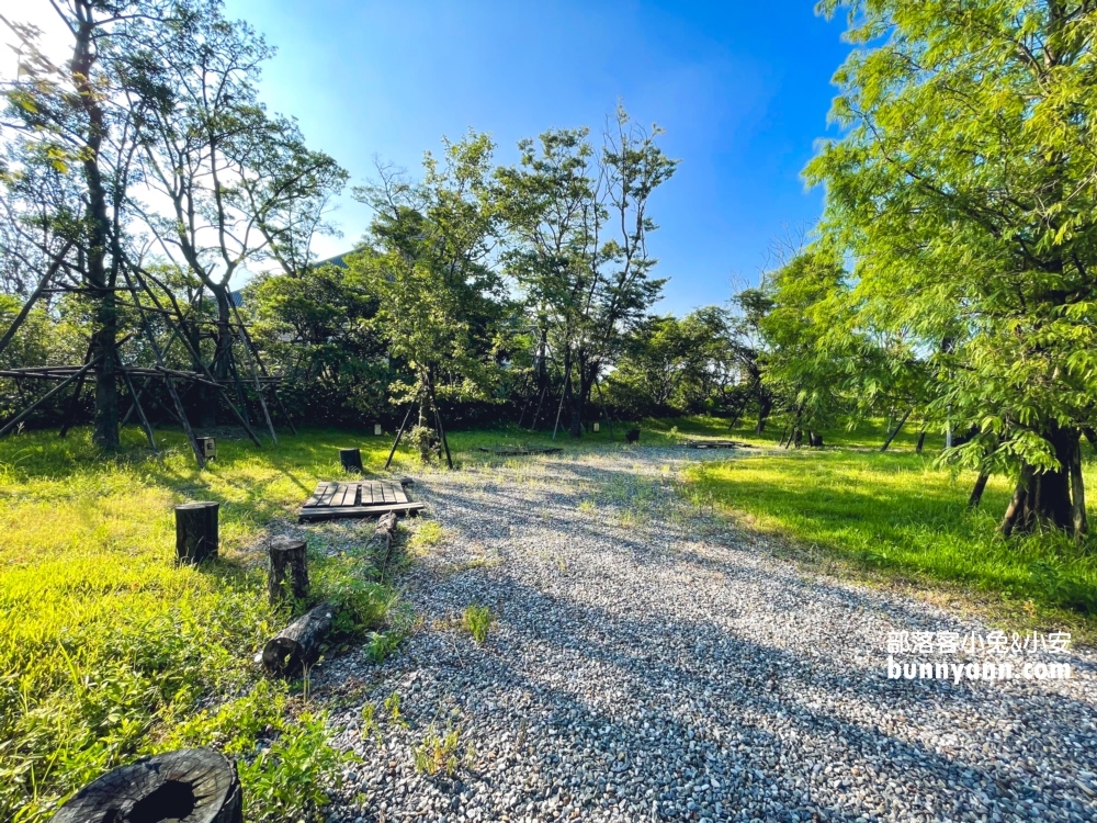 陽明山咖啡店「山里走走」推薦給你，悠閒森林步道免門票