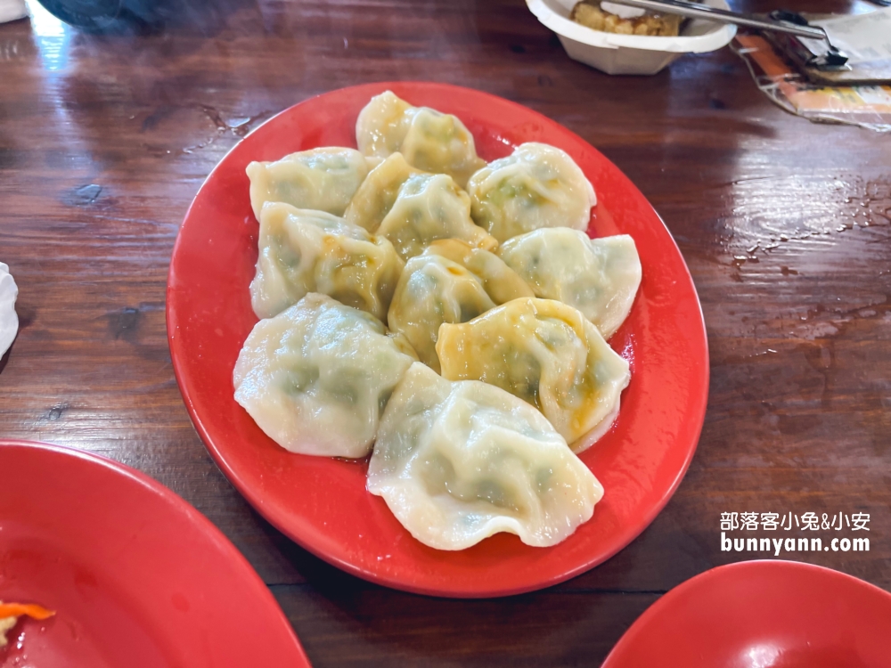 瑞芳美食【炭井臭豆腐】大碗又便宜的透抽米粉湯美食曝光