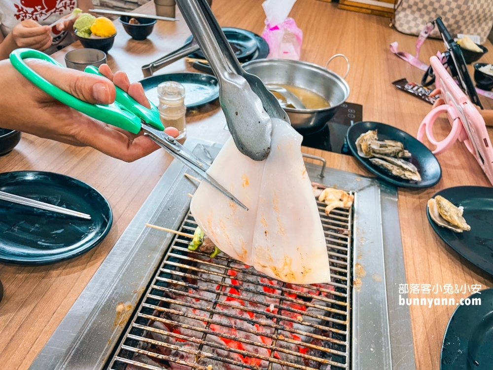 【宜蘭】海世界複合式碳烤，來烤牡蠣、螃蟹、鮮魚、透抽、肉類吃到飽!!