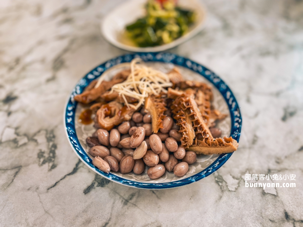 青島水餃館｜埔里美食推薦大碗公牛肉麵，水餃跟大腸也很強