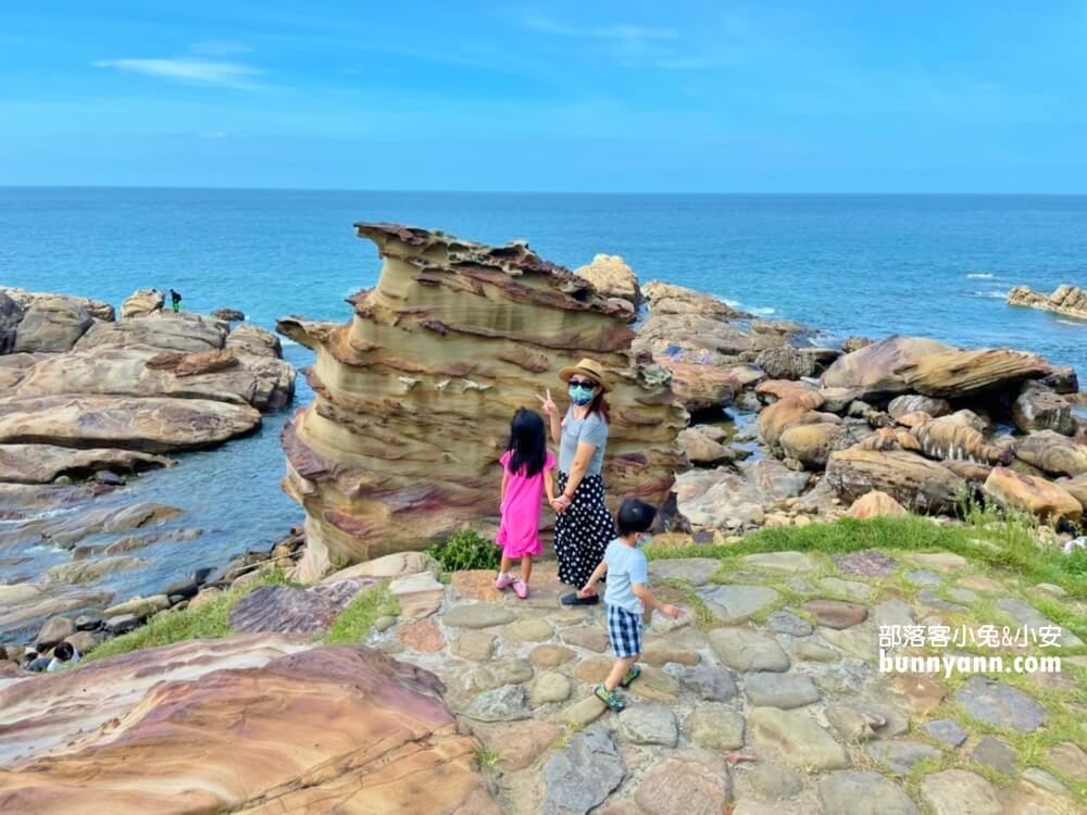 新北海岸景色【南雅奇岩】冰淇淋岩石，湛藍大海讓人拋開煩惱