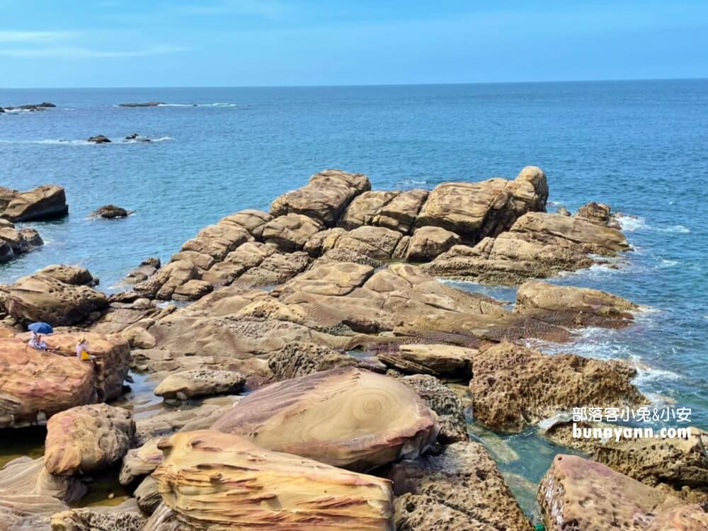 新北海岸景色【南雅奇岩】冰淇淋岩石，湛藍大海讓人拋開煩惱
