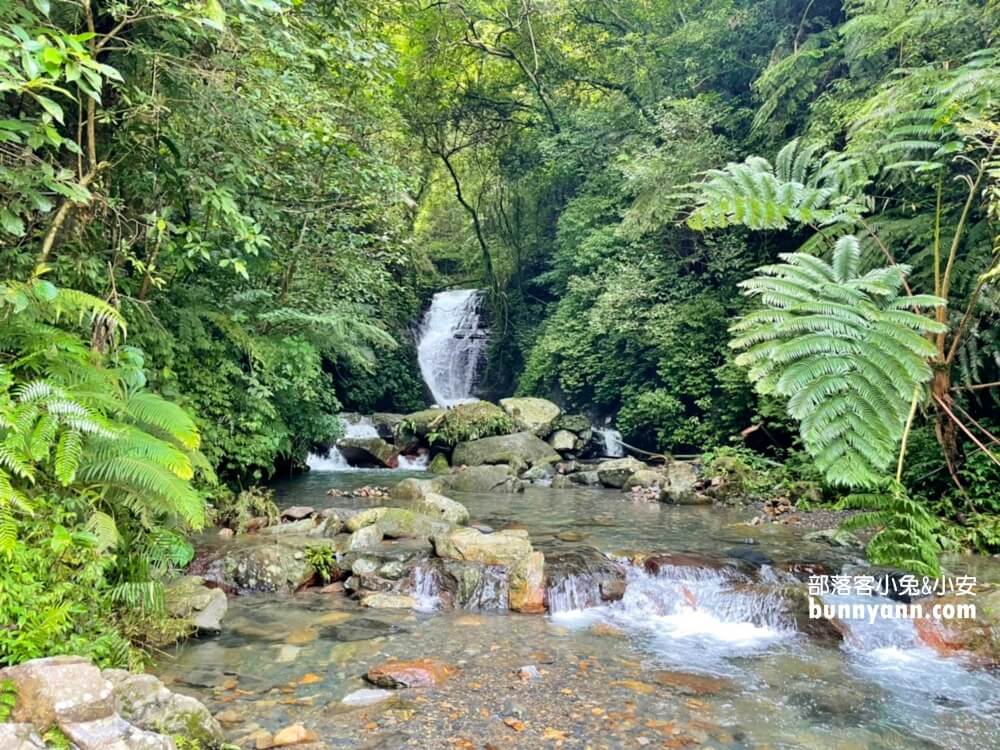 五峰旗瀑布｜只要走十分鐘，超美五峰旗聖母朝聖地，賞飛瀑好地方