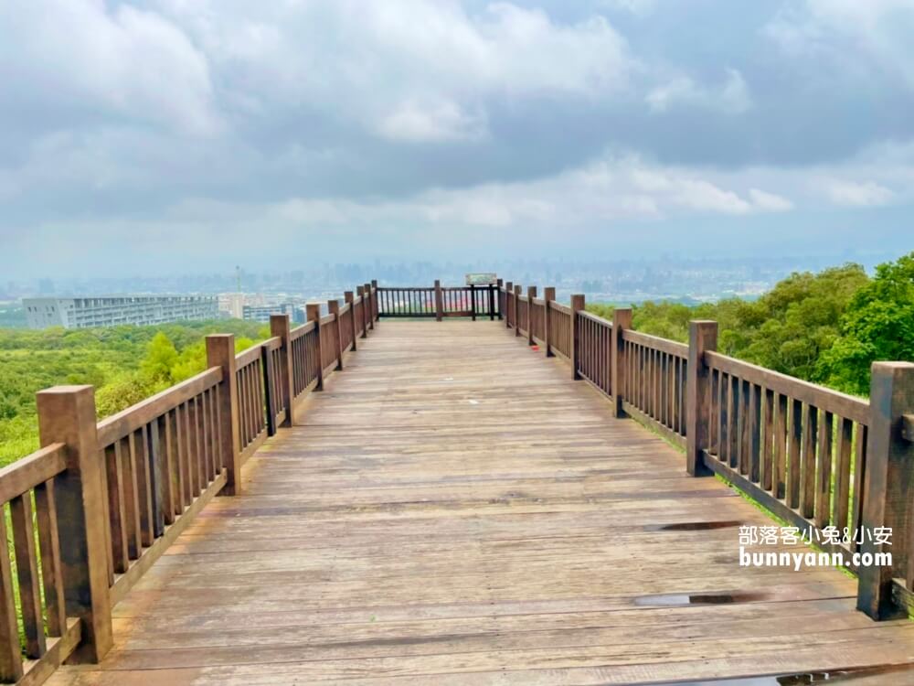 台中望高寮夜景公園，俯瞰台中城市景色，交通資訊與環境介紹