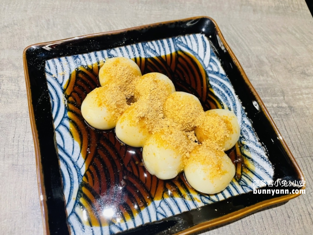 台北美食》火影忍者一樂拉麵，鳴人最愛的豚骨拉麵，秘傳煎餃好好吃