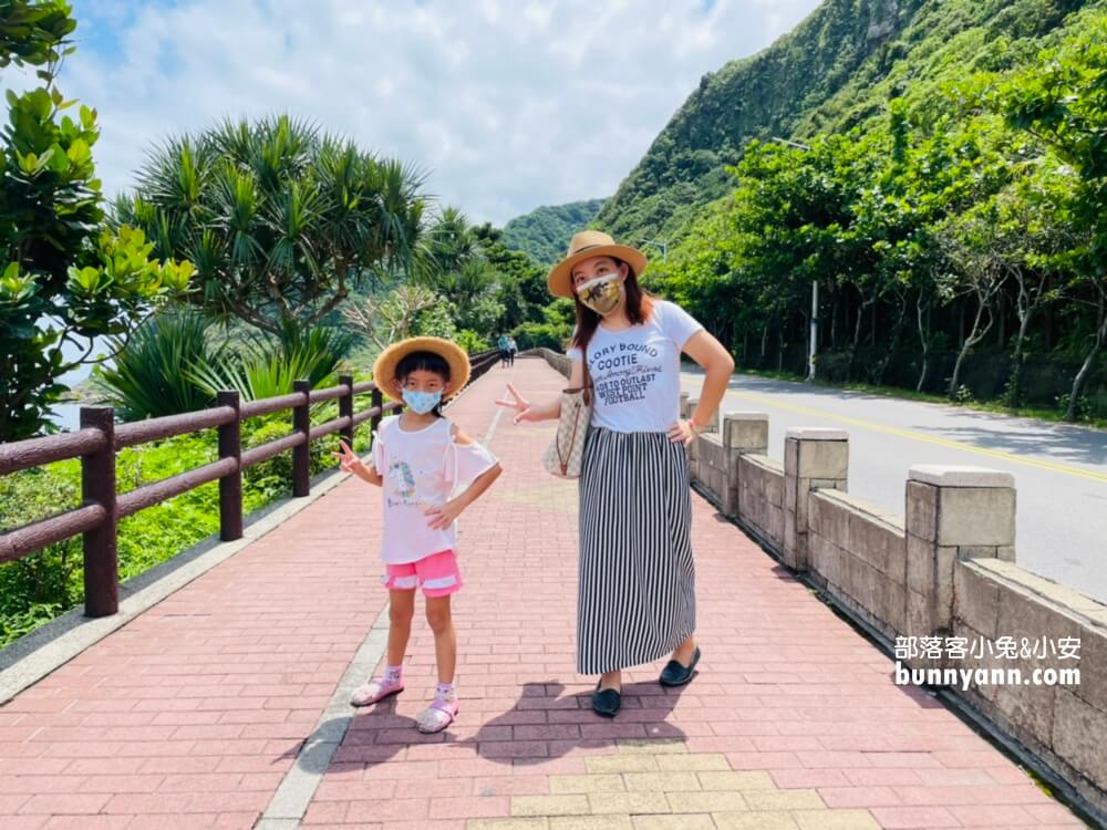 基隆中山區景點一日遊，漫步外木山沙灘，雙燈塔步道觀光指南