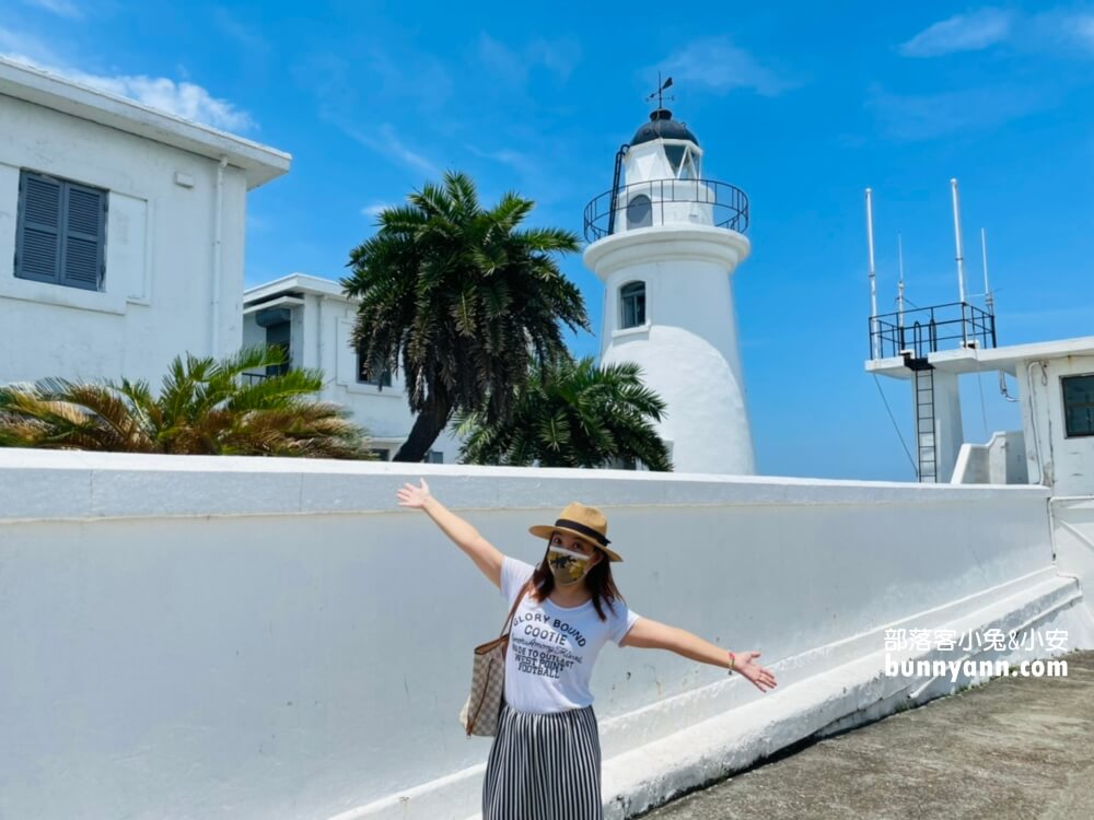 基隆景點》基隆燈塔，浪漫地中海風情，觀景平台眺望湛藍基隆嶼海景