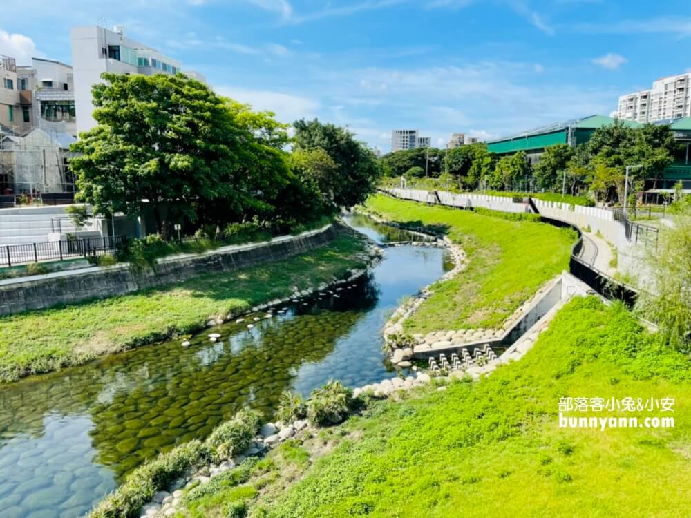 台南【竹溪水岸園區】鬼滅無限列車，停留時間超過一小時好好玩。