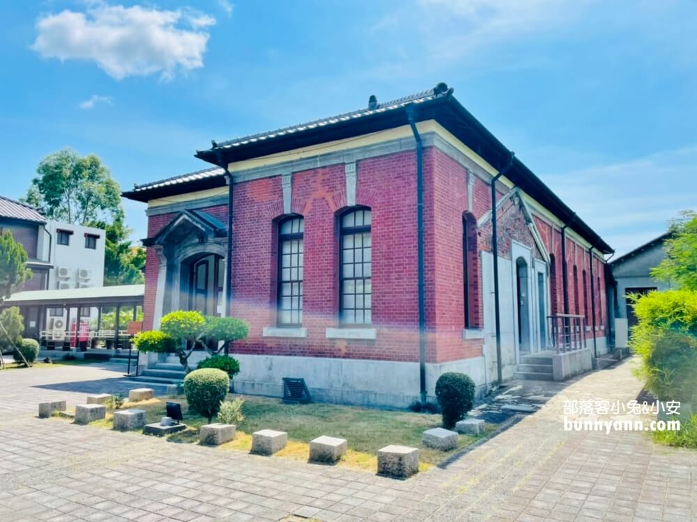 台南》總爺藝文中心，免門票美拍綠色隧道，日式紅磚古蹟建築好美