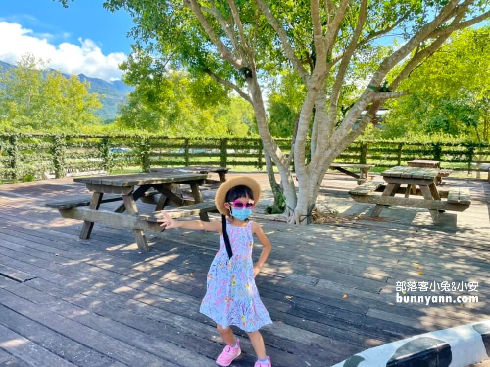 花蓮瑞穗吉蒸牧場，免門票餵小動物吃草好地方，沒有臭味的牧場