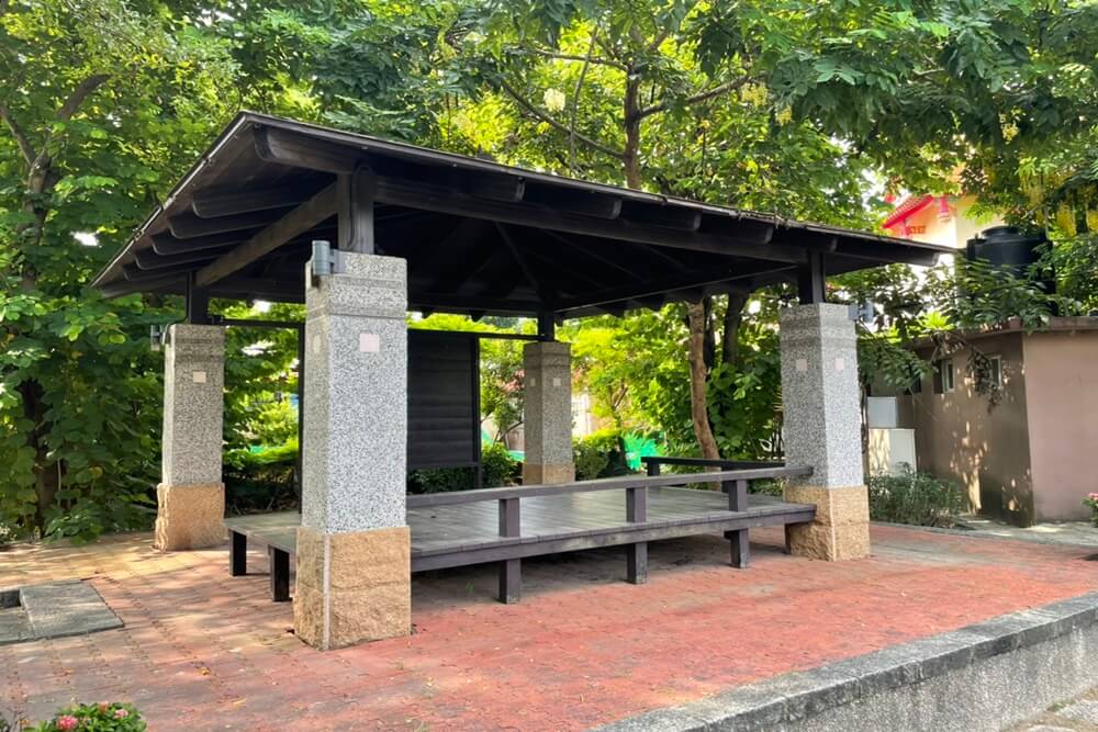 台南月津港親水公園，橋南老街半日遊，騎單車漫遊河濱好悠閒