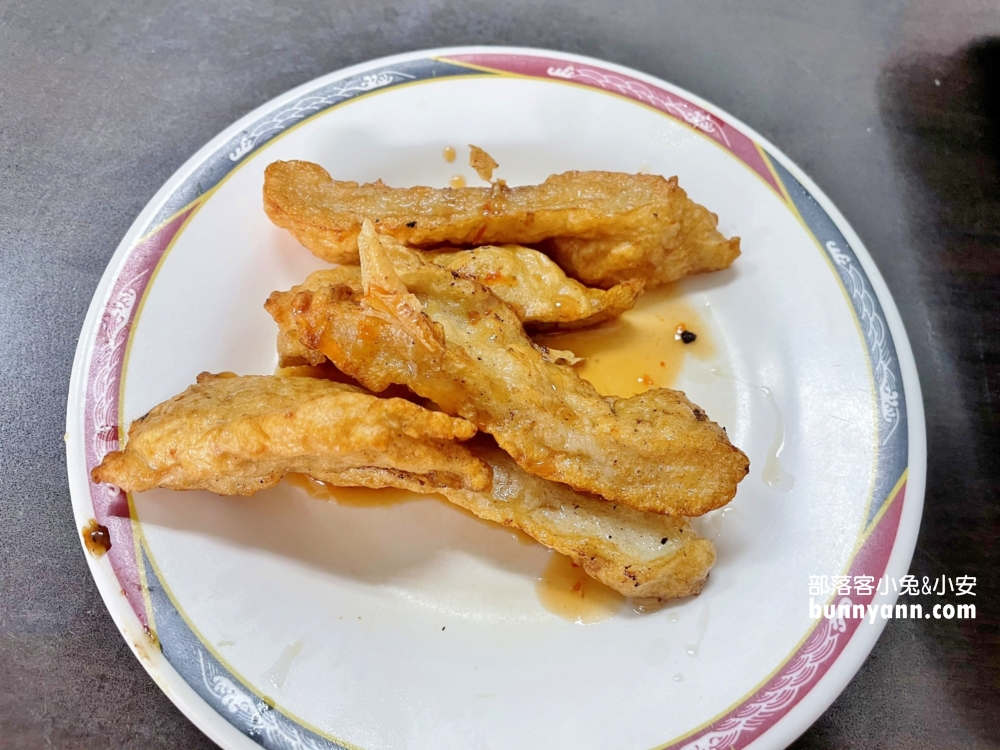 基隆天下魯肉飯｜十元魯肉飯和五十元排骨便當好吃