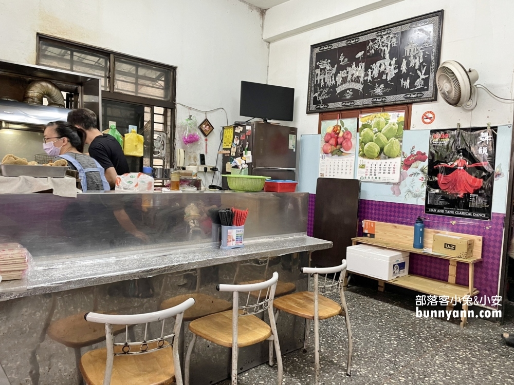 基隆天下魯肉飯｜十元魯肉飯和五十元排骨便當好吃