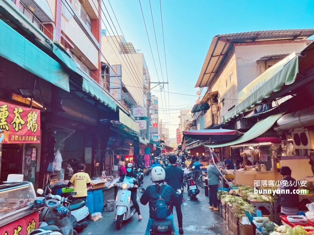 嘉義王媽媽牛雜湯，谷歌4.2顆星留言三千多則的市場美食攤真好吃。