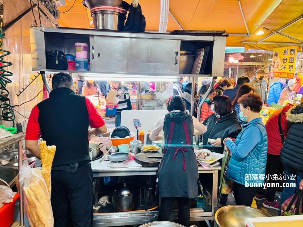 基隆【安樂市場菜頭滷】躲在菜市場裡的平價黑白切美食攤