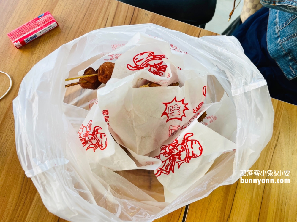 台南新化》葉麥克中藥炸雞，超人氣排隊雞排店