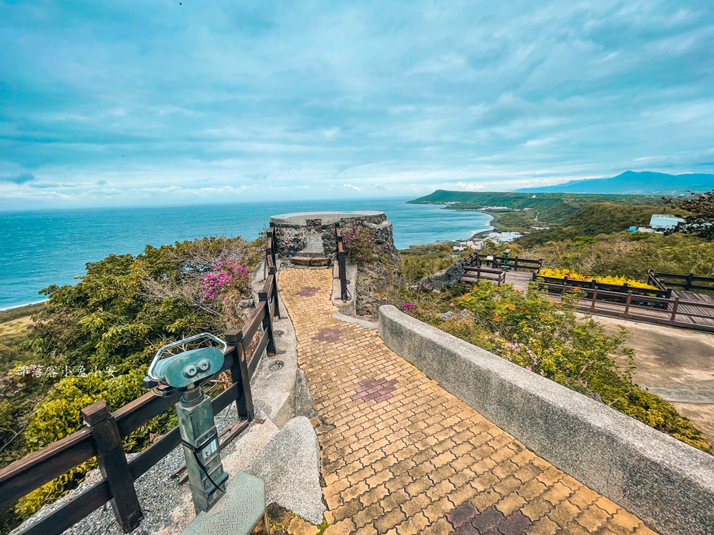 恆春高山巖福德宮最早土地公，賞關山夕照海景，飛來石超酷