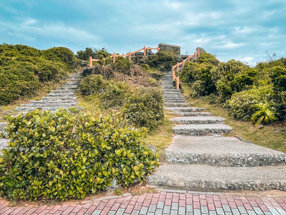 墾丁貓鼻頭公園輕鬆走，門票30元可賞到美麗海岸風景