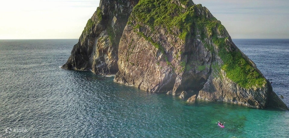 宜蘭秘境》粉鳥林漁港(東澳漁港)，美拍台版下龍灣，粉鳥林一日遊這樣安排。