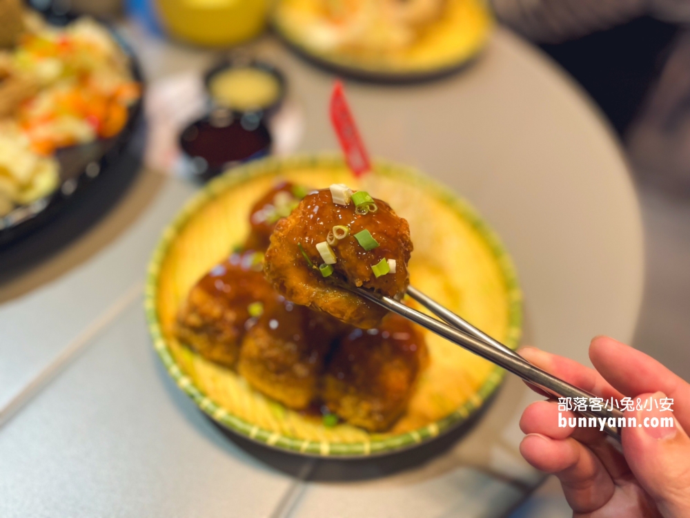 宜蘭【刀山臭豆腐】路邊不起眼鐵皮屋卻是超猛臭豆腐店