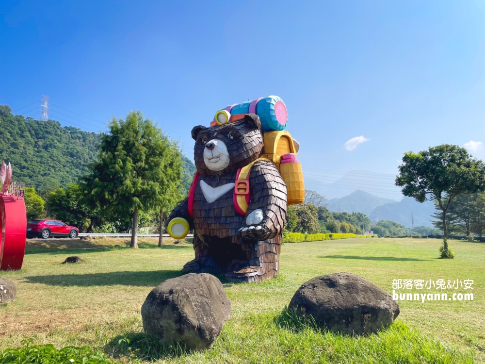 嘉義景點》旺萊山愛情大草原，美拍漸層紫藤花隧道、走進童話城堡，漫步夢幻故事中～