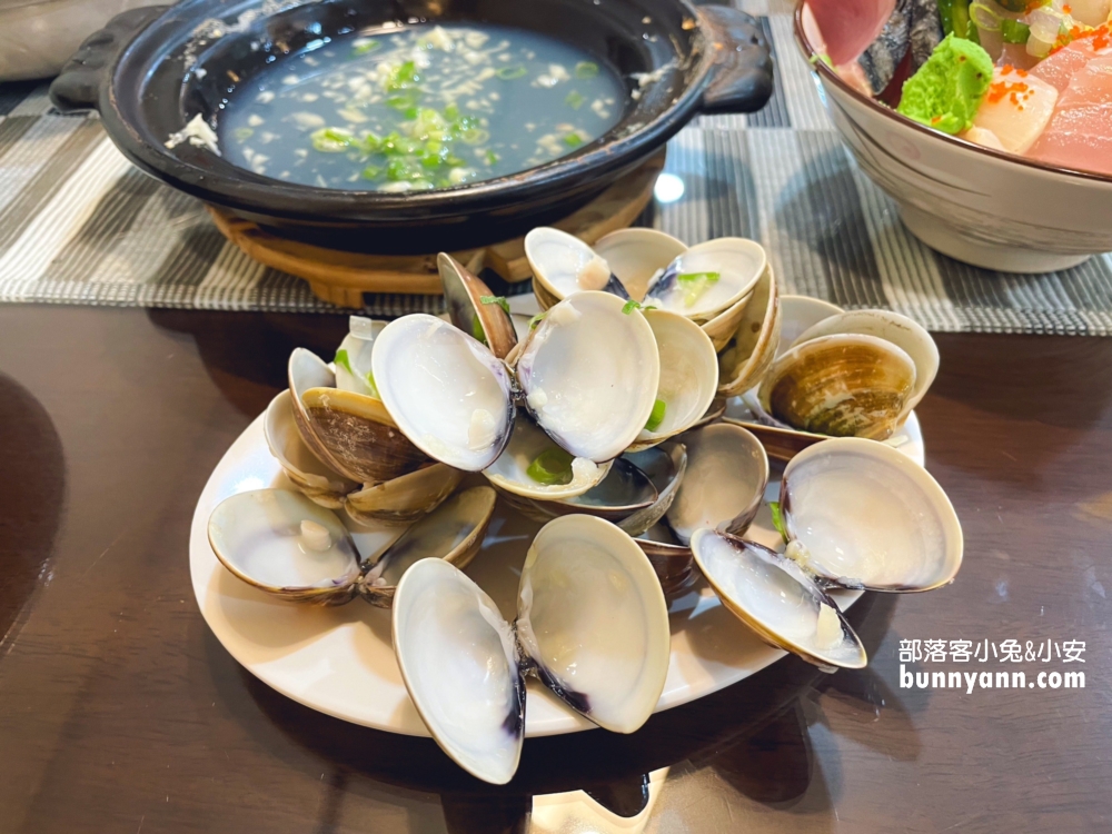 宜蘭超好吃【日初和食】生魚片丼飯CP值強到不講理。