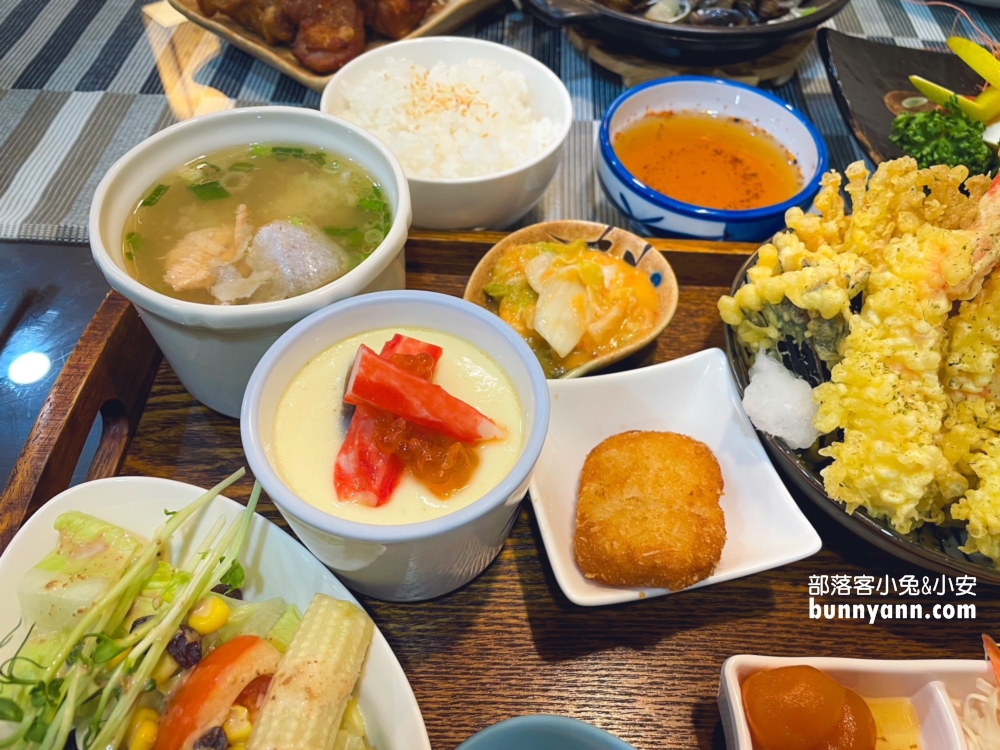 宜蘭超好吃【日初和食】生魚片丼飯CP值強到不講理。