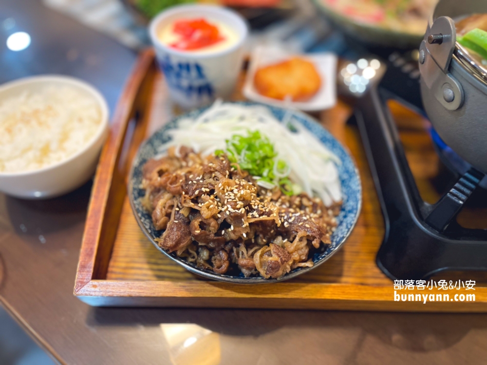 宜蘭超好吃【日初和食】生魚片丼飯CP值強到不講理。