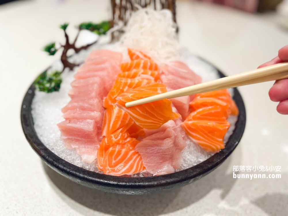 【海之鄉海產餐廳】超便宜一片不用七塊錢生魚片，250元40片真佛