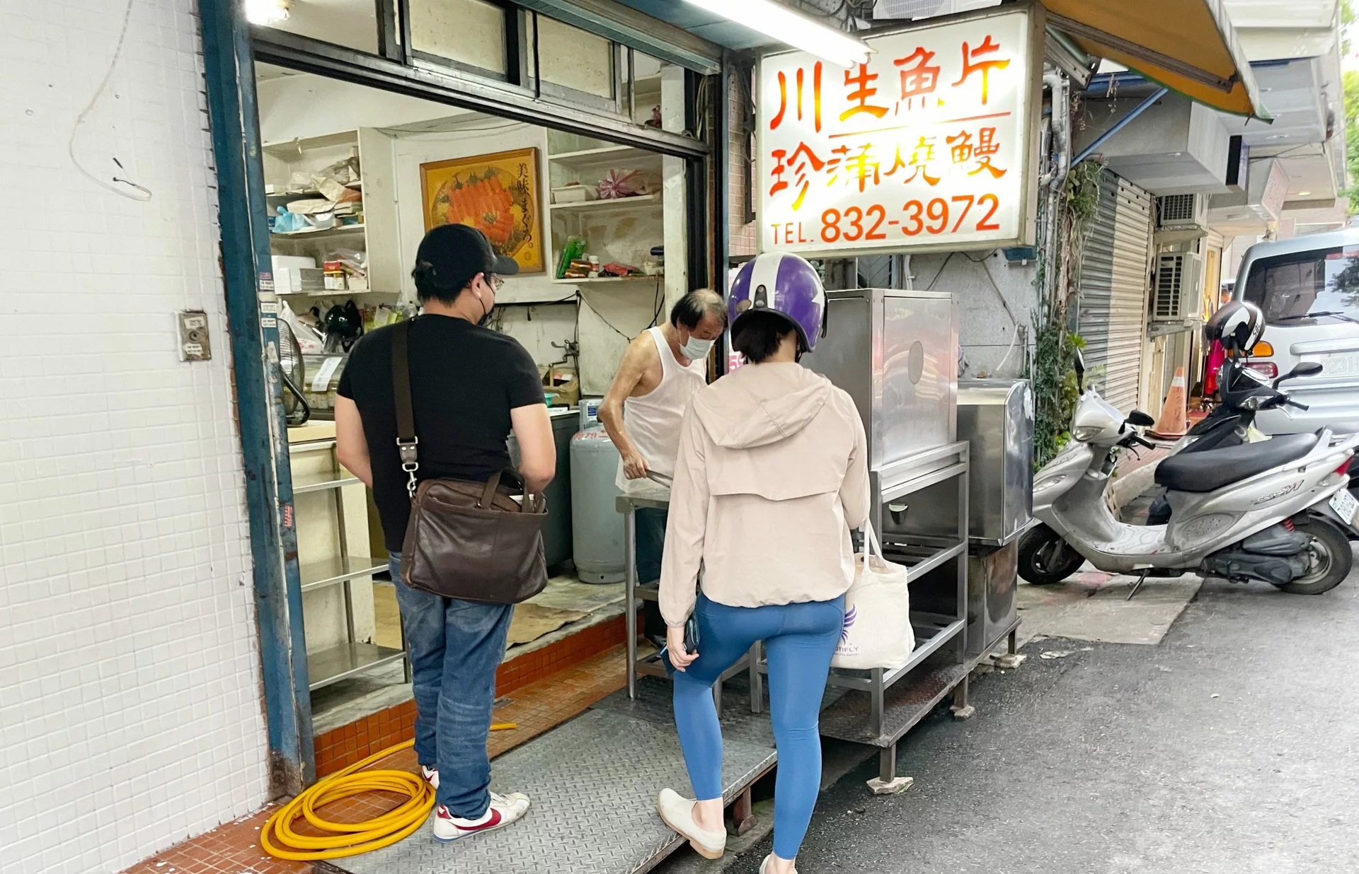 川珍鰻魚專賣店，白燒蒲燒鰻魚都超級好吃，火雲邪神料理王