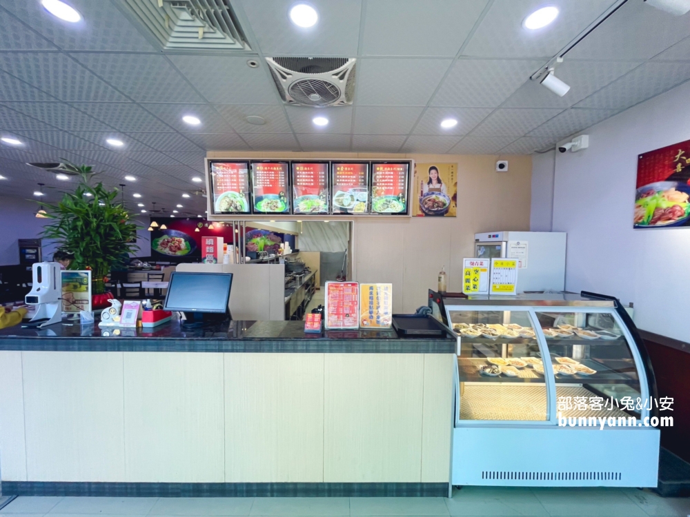 南投麵店推薦》清一色牛肉麵埔里店，加麵加湯吃泡菜喝珍奶通通免加價！