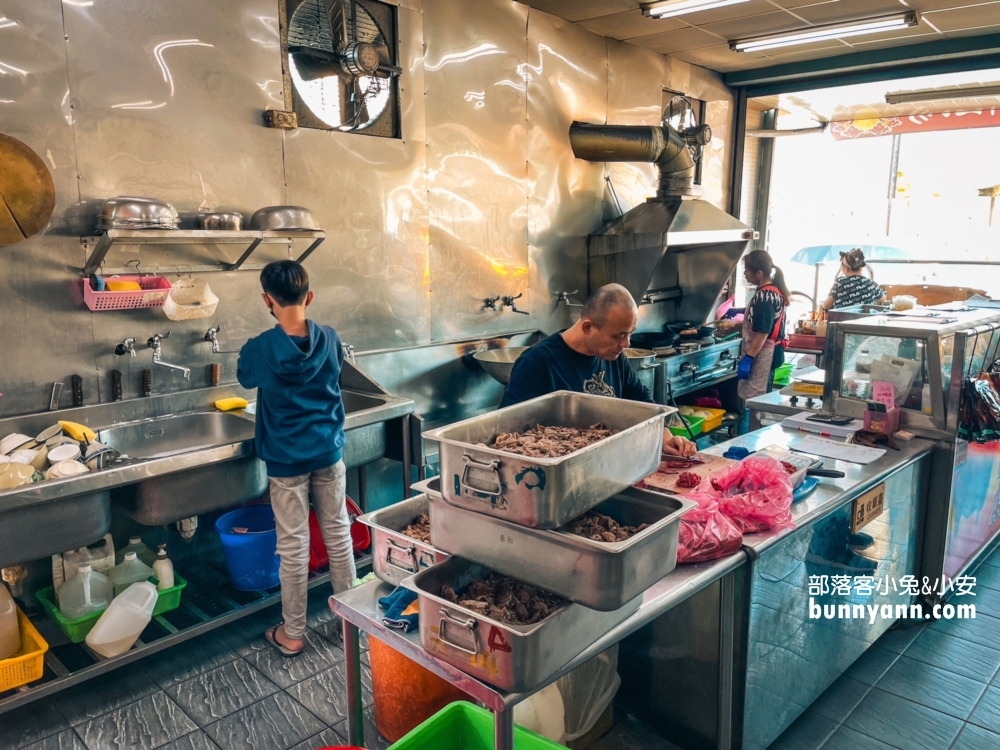 奮起湖兩天一夜》暢遊10大熱門景點與美食，奮起湖的便當實在好吃!!