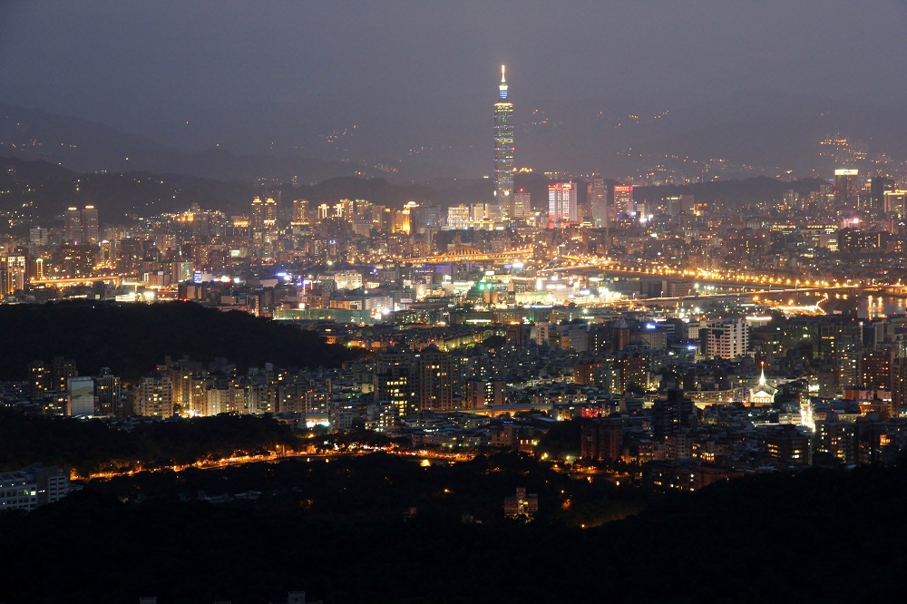 內湖景點｜碧山巖