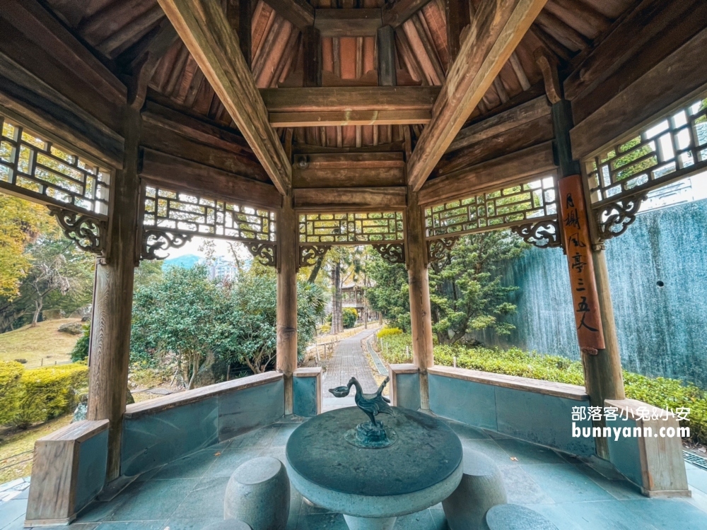 台北故宮博物院裡的小江南，至善園免門票漫遊江南煙雨，景色也太漂亮。