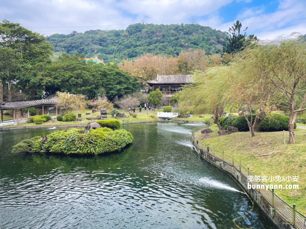 台北故宮博物院裡的小江南，至善園免門票漫遊江南煙雨，景色也太漂亮。