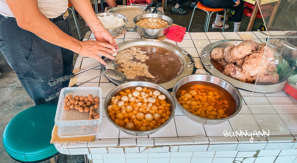 阿倫冰店潮州燒冷冰，芋頭入口即化，芝麻湯圓好吃