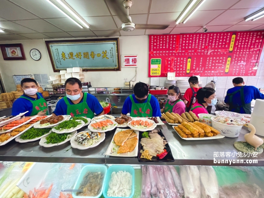 食尚玩家推薦【半天岩鵝肉鴨肉小吃】一盤一百元起的小吃店